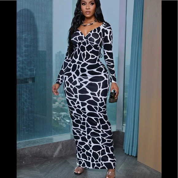 ANIMAL PRINT SLIGHT BODYCON MAXI DRESS NWOT - Picture 1 of 7